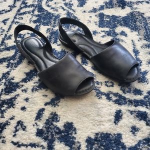 Born Trang Minimalist D'Orsay Flat Sandal